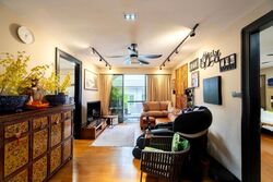 Sennett Estate (D13), Terrace #636883371